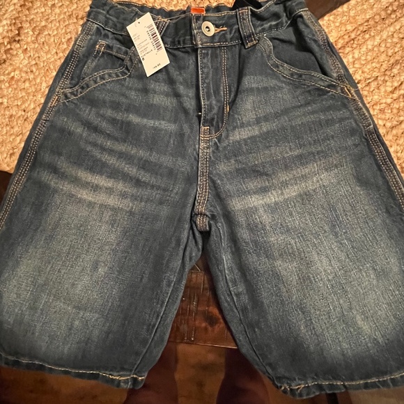 Brand new boy shorts - Picture 1 of 4